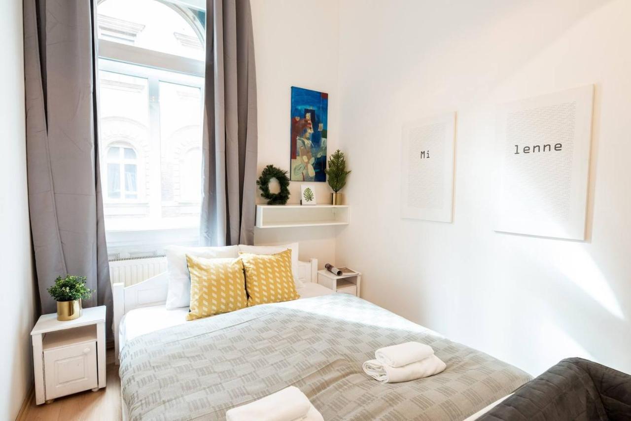 Cosy And Central Apartment With 4 Bedrooms And A/C Budapest Exterior foto